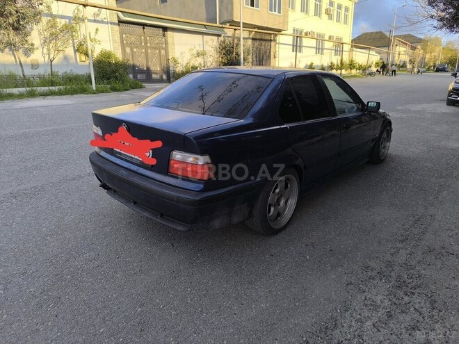 BMW 325-4