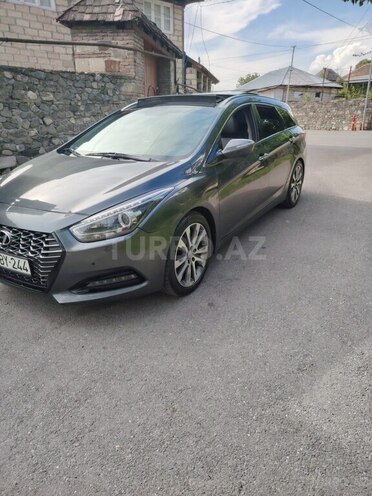 Hyundai i40-6