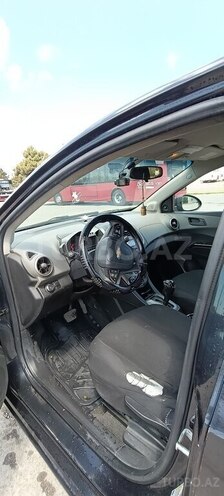 Chevrolet Aveo-5