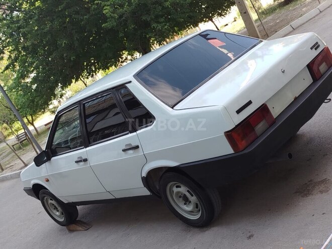 LADA (VAZ) 21099-5