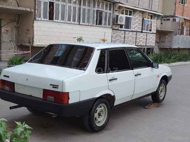 LADA (VAZ) 21099-8