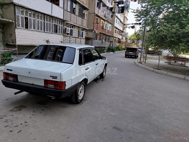 LADA (VAZ) 21099-10