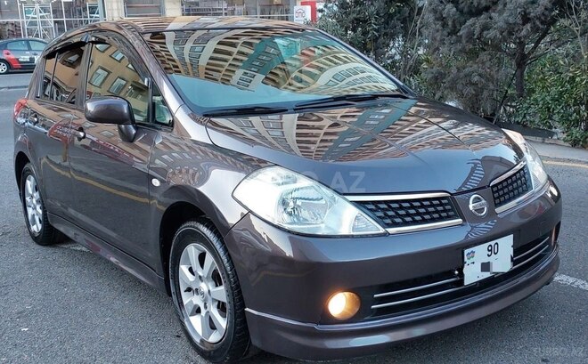 Nissan Tiida-2