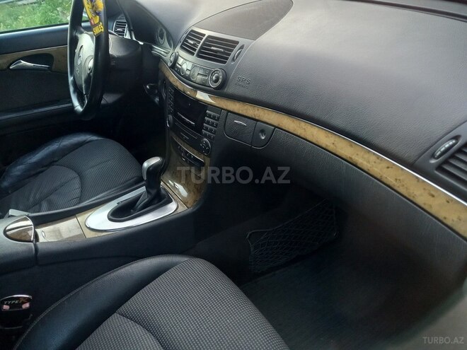 Mercedes E 200-5
