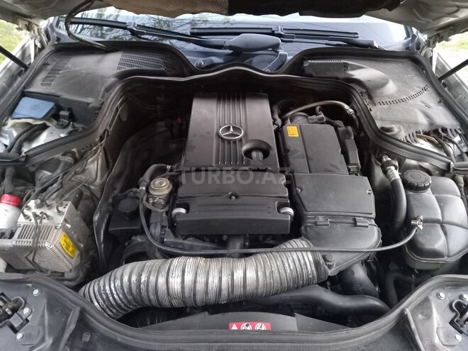 Mercedes E 200-3