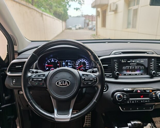 Kia Sorento-10