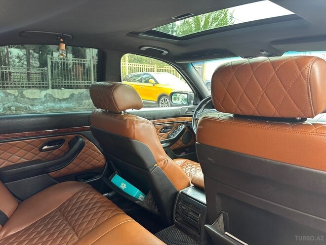 BMW 525-9
