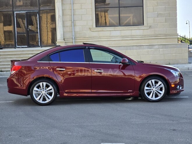 Chevrolet Cruze-10