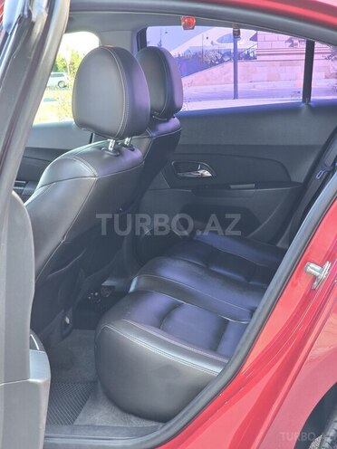 Chevrolet Cruze-17