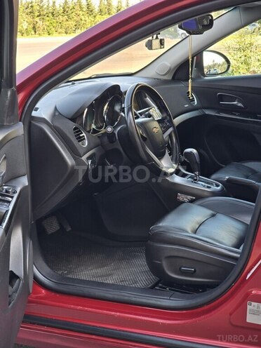 Chevrolet Cruze-13