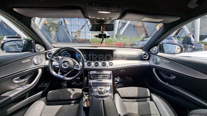Mercedes E 220 d-9