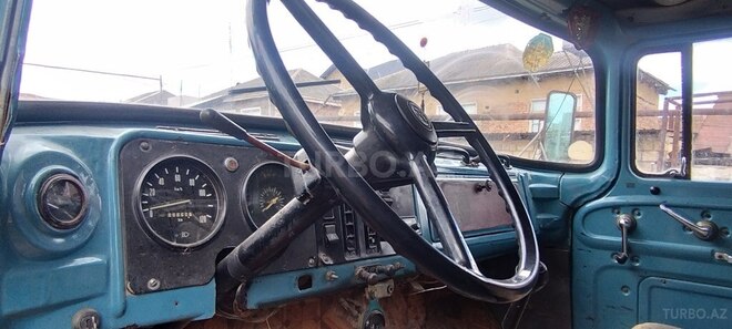 ZIL 130-7