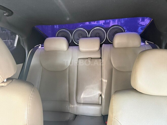 Hyundai Elantra-9