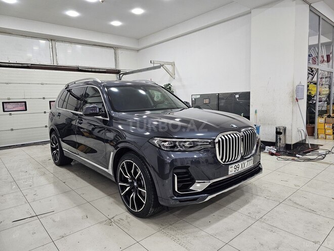 BMW X7-5