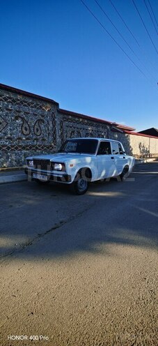 LADA (VAZ) 2107-1