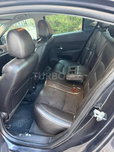 Chevrolet Cruze-4