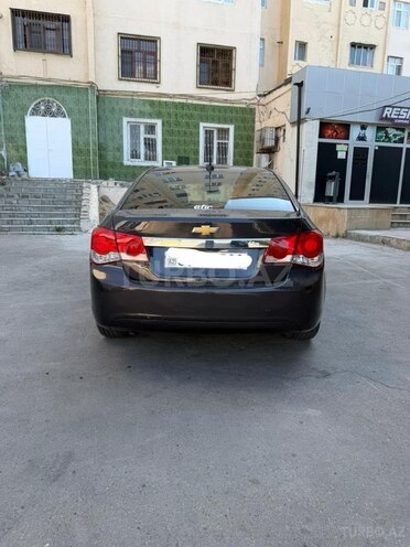 Chevrolet Cruze-2