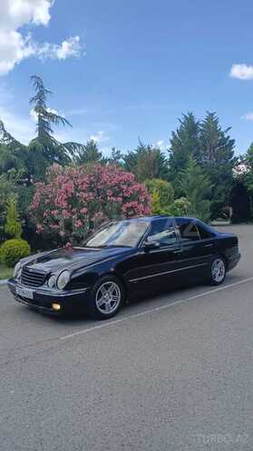 Mercedes E 220-9