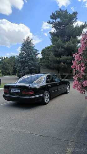 Mercedes E 220-7