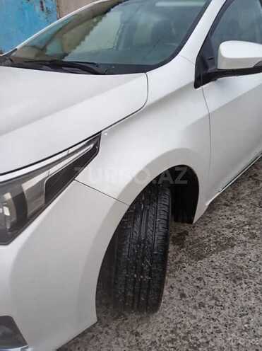 Toyota Corolla-10