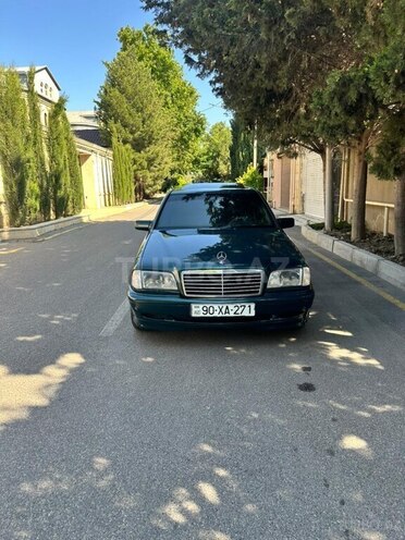 Mercedes C 240-1