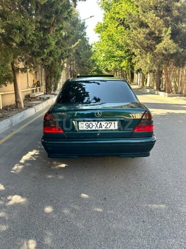Mercedes C 240-4
