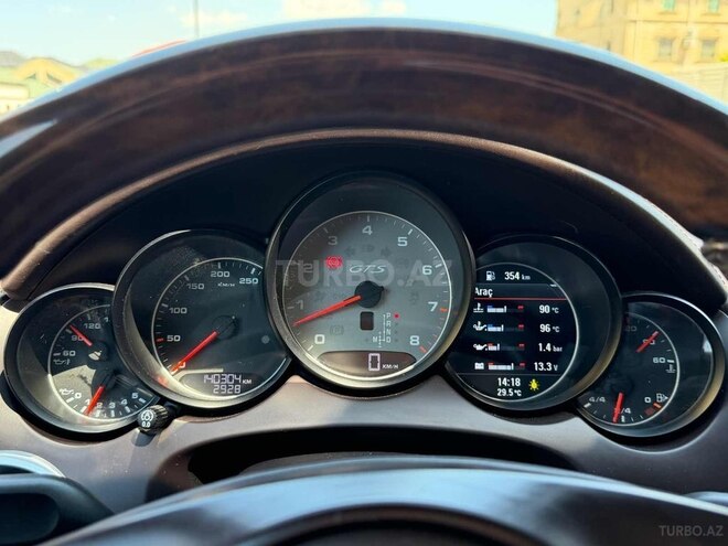 Porsche Cayenne GTS-9
