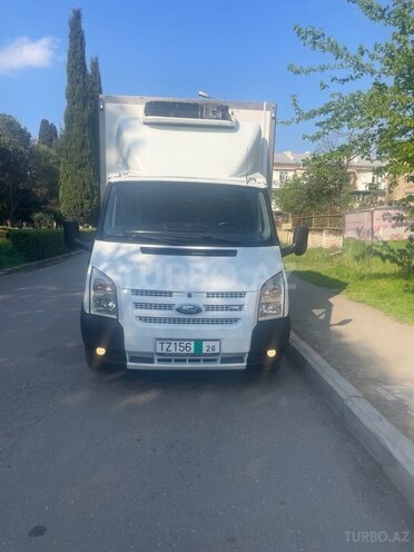 Ford Transit-2