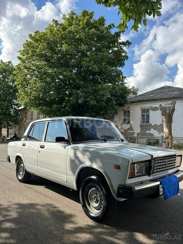 LADA (VAZ) 2107-10