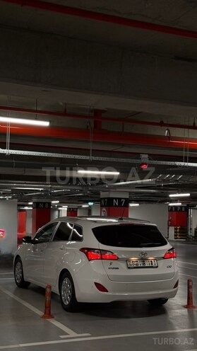 Hyundai i30-3