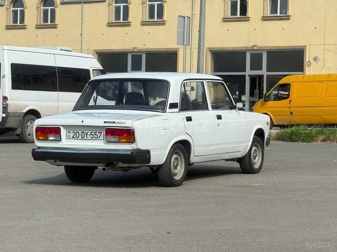 LADA (VAZ) 2107-13