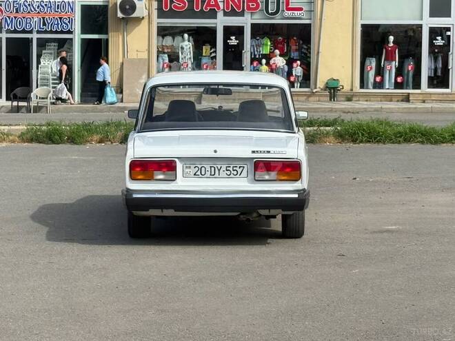 LADA (VAZ) 2107-9