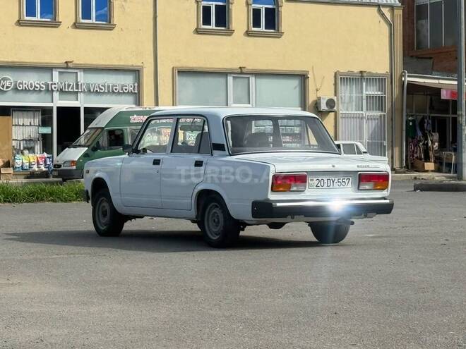 LADA (VAZ) 2107-18