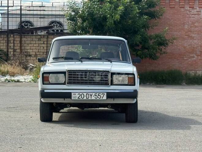 LADA (VAZ) 2107-2