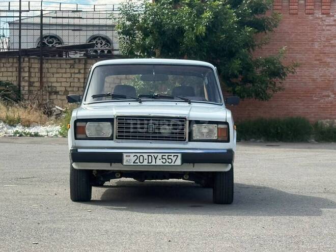 LADA (VAZ) 2107-1