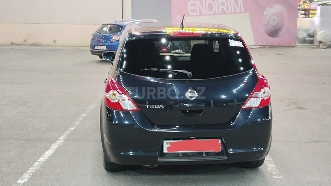 Nissan Tiida-3