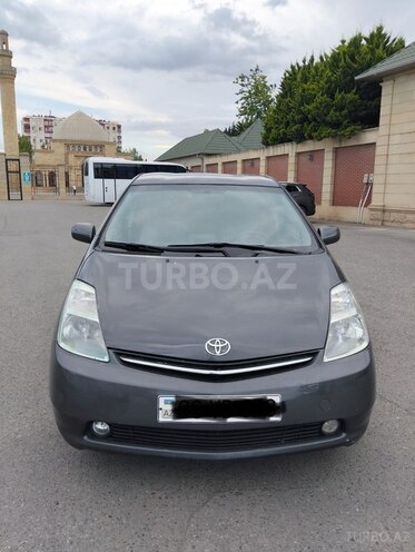 Toyota Prius-1