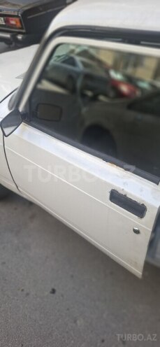 LADA (VAZ) 2107-2