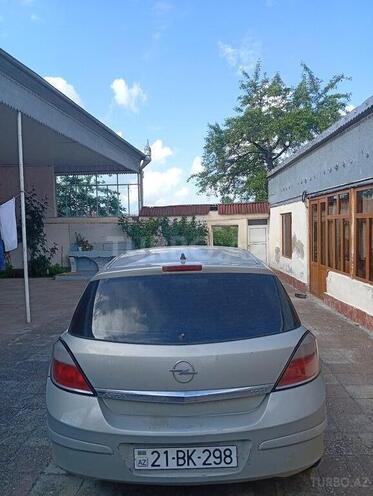 Opel Astra-2