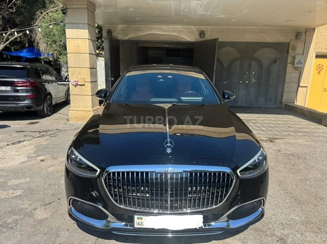 Mercedes-Maybach S 450-1