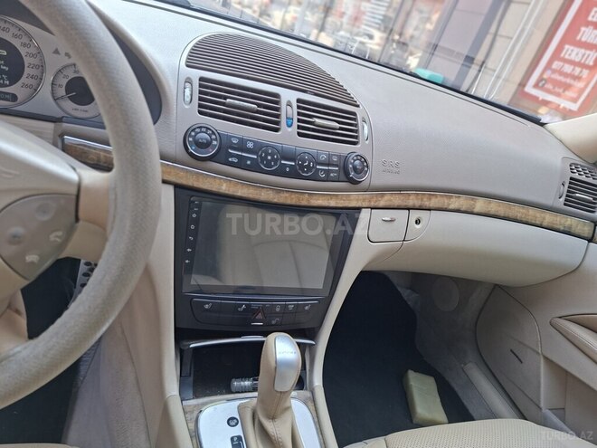 Mercedes E 320-2
