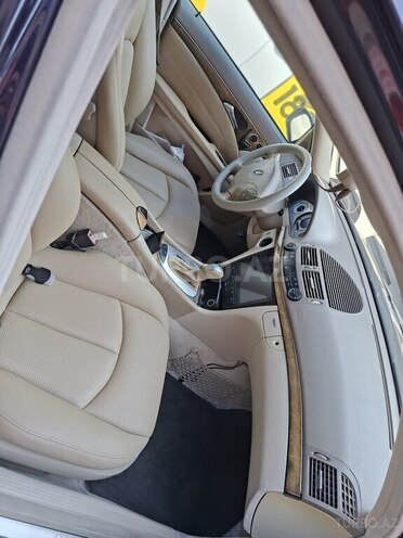 Mercedes E 320-3