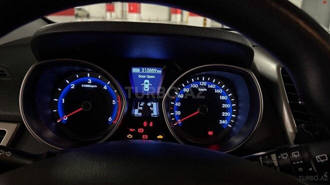 Hyundai i30-10