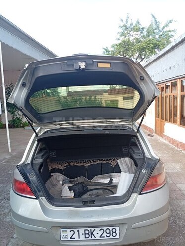 Opel Astra-12