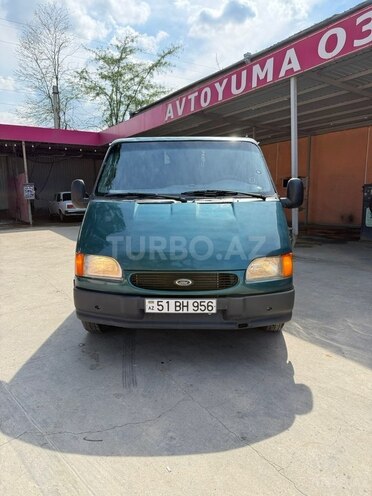 Ford Transit-1