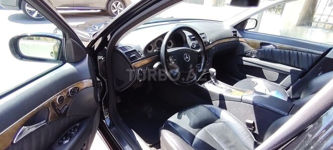 Mercedes E 320-3
