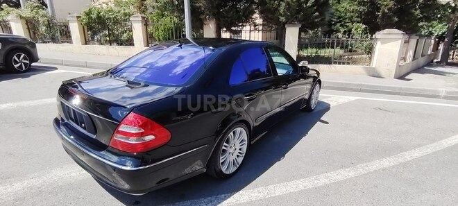 Mercedes E 320-7