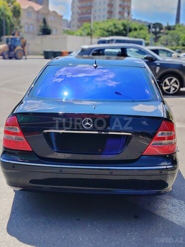 Mercedes E 320-2
