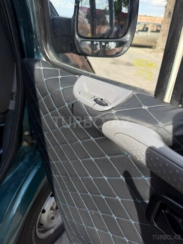 Ford Transit-12