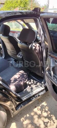 Mercedes E 200-9